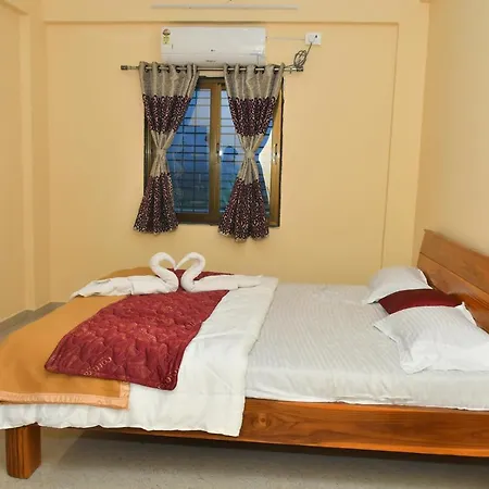 Hotel Jay Malhar And Lodging-3